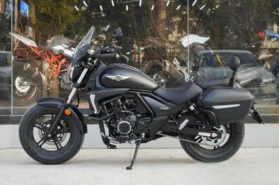 300cc的摩托车适合新手吗?